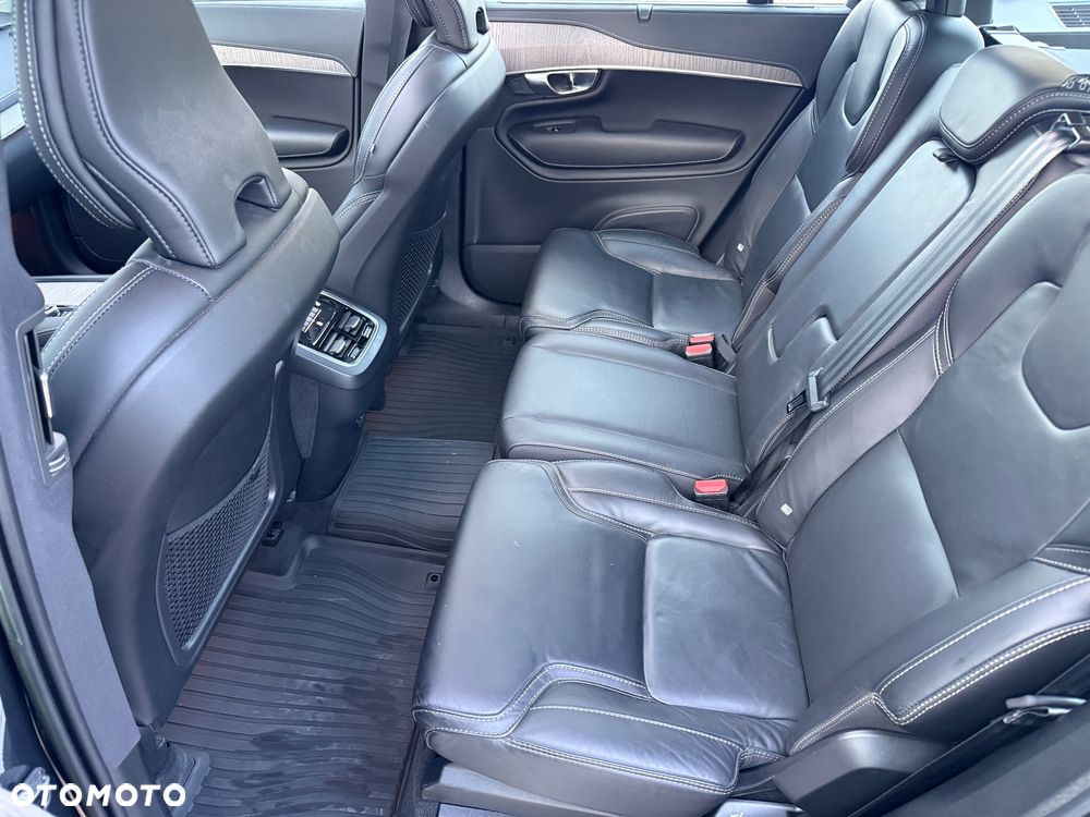 Volvo XC 90 B5 D AWD Plus Bright - 28