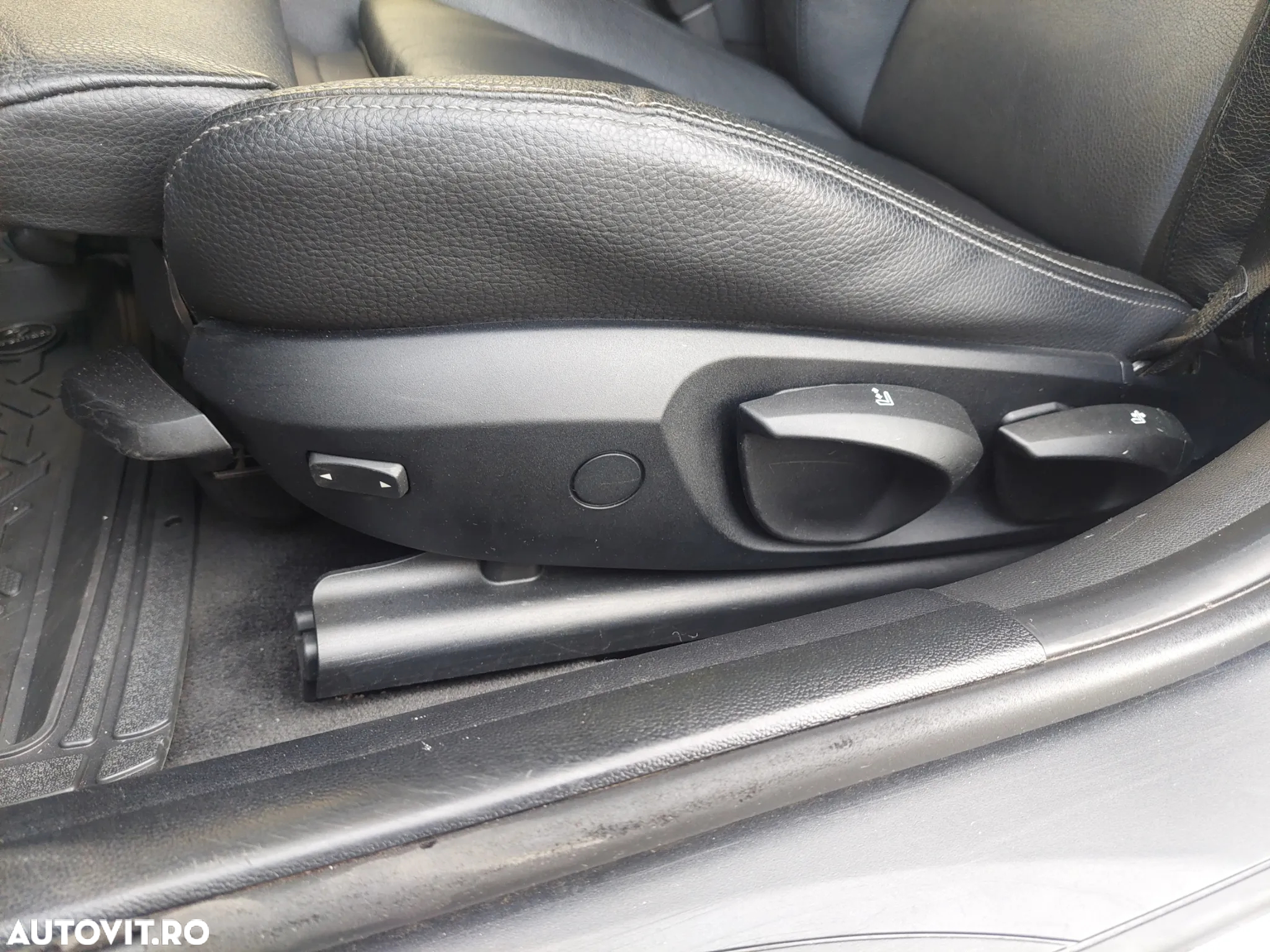 BMW Seria 3 318i Aut. - 21