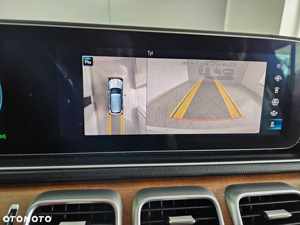 Mercedes-Benz GLE - 17