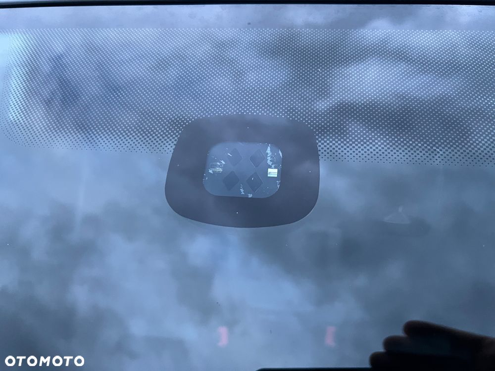 Volkswagen Passat - 31