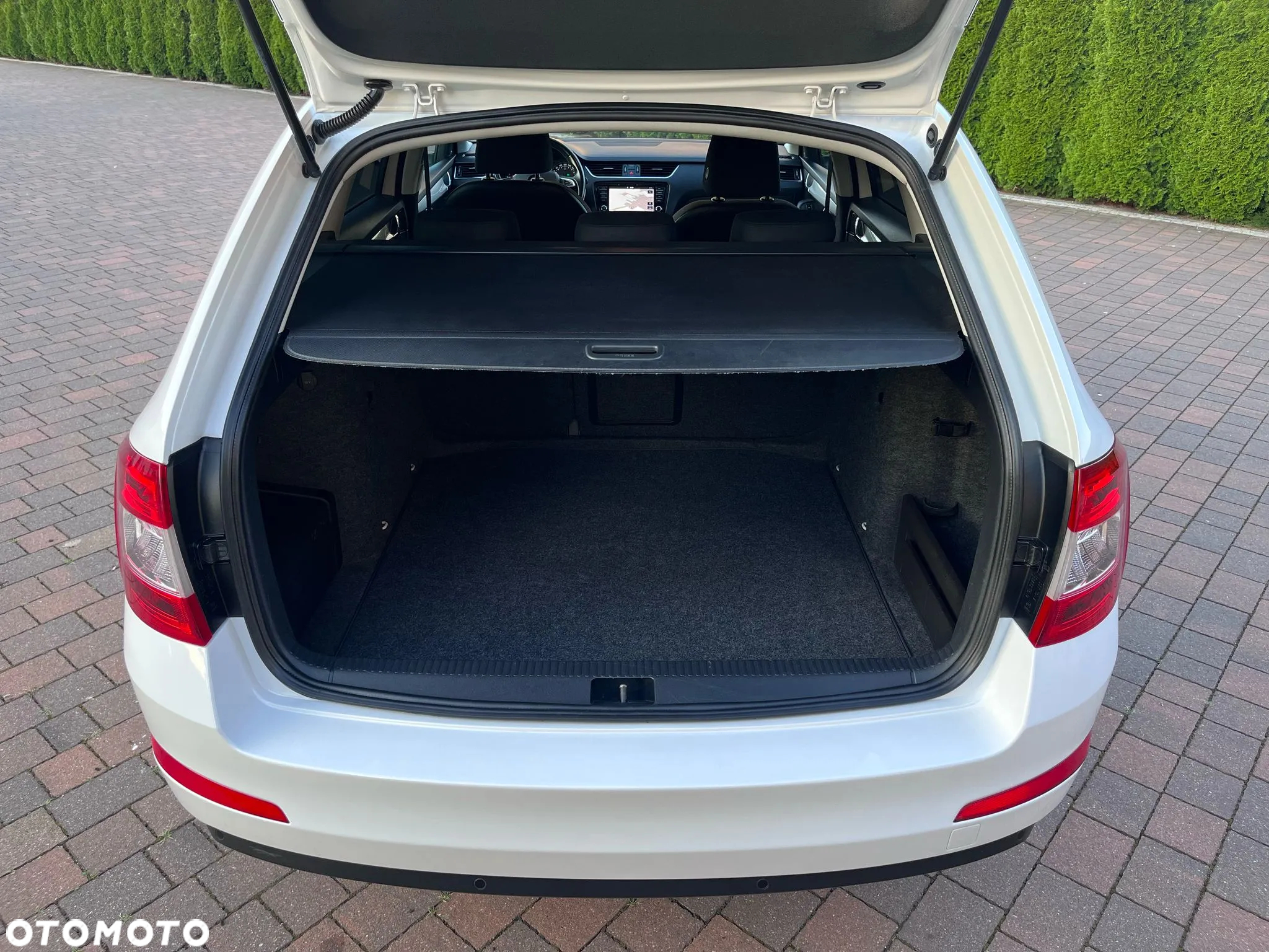 Skoda Octavia 1.4 TSI Edition DSG - 25