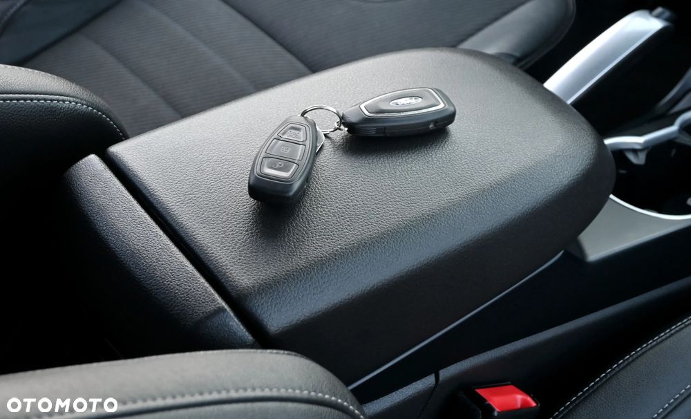 Ford Kuga 2.0 TDCi 4x4 Individual - 30
