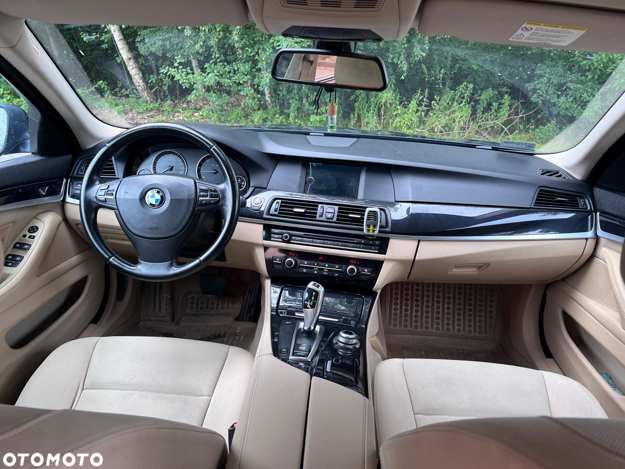 BMW Seria 5 525d Touring - 12