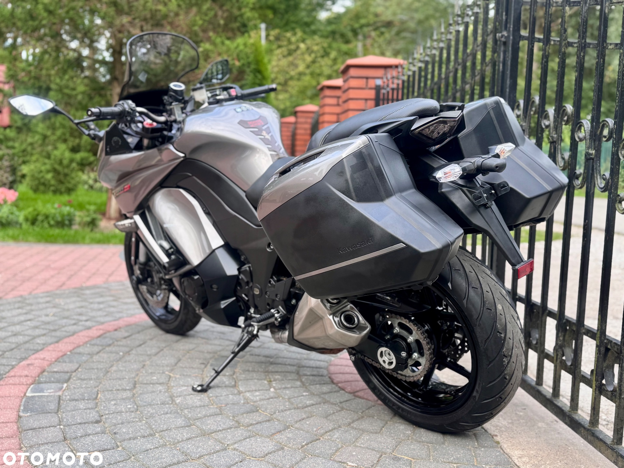 Kawasaki Z - 8