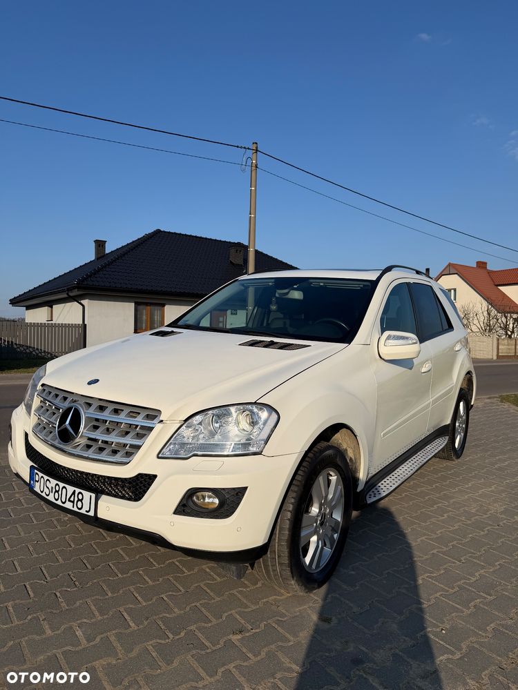 Mercedes-Benz ML - 12