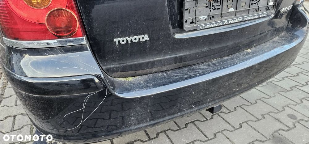 Toyota Avensis T25 kombi zderzak tył tylny 209 - 1
