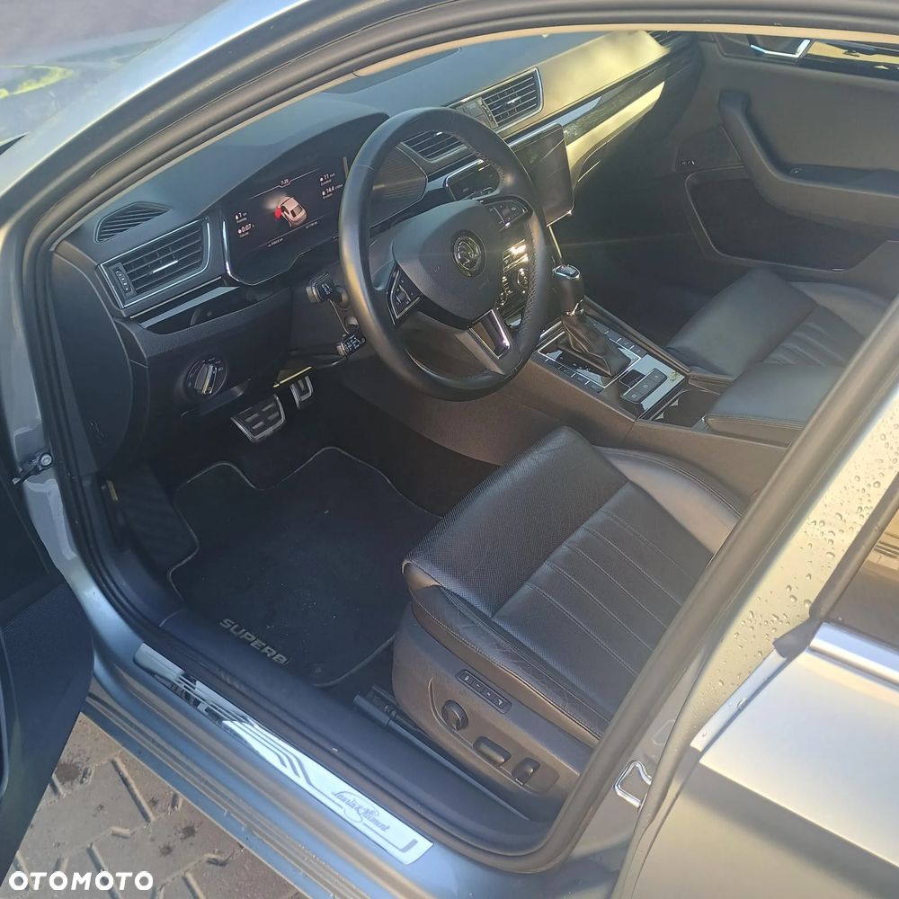 Skoda Superb 2.0 TDI SCR 4x4 L&K DSG - 8