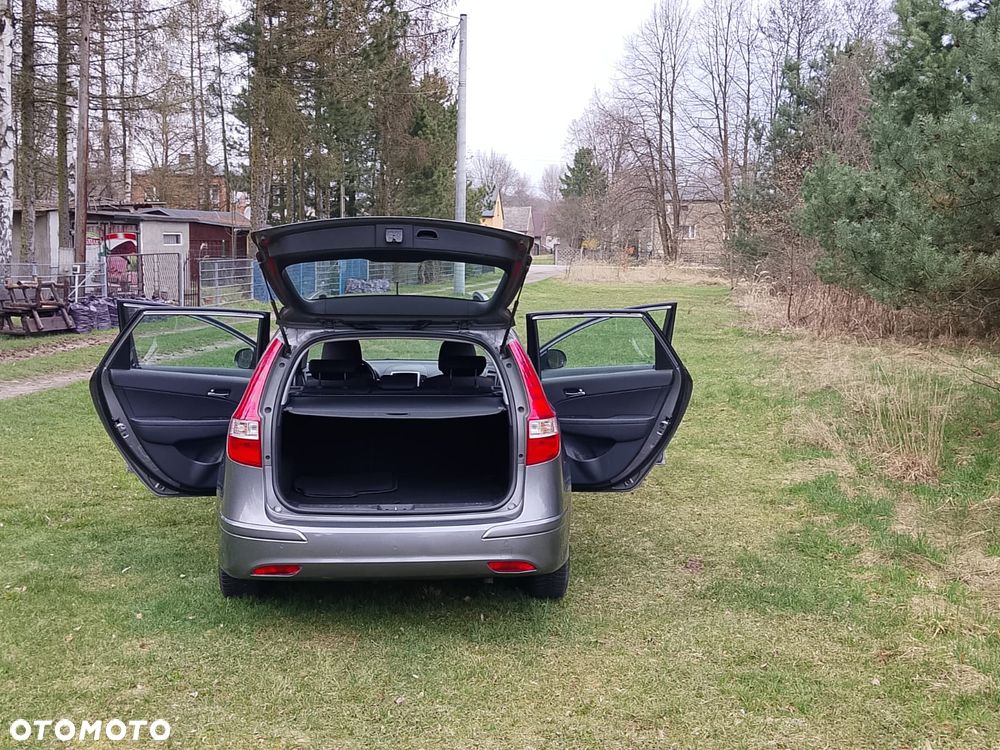 Hyundai i30 1.4 Classic + - 18