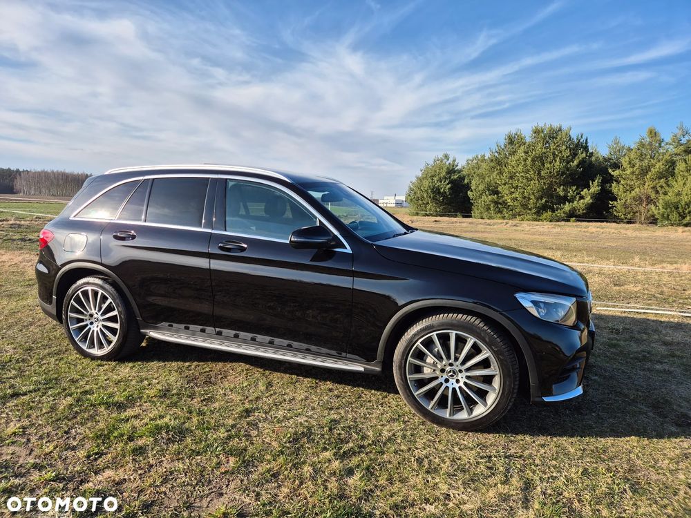 Mercedes-Benz GLC 250 d 4Matic 9G-TRONIC AMG Line - 9