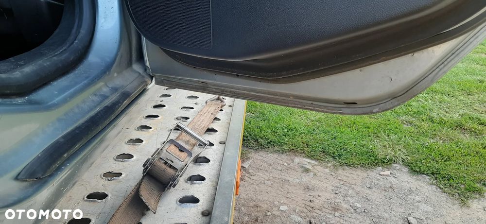 OPEL INSIGNIA A Hatchback 5 drzwi Zderzak przód tył drzwi maska klapa lampy Przód  Europa h7 LAKIER z179 taei Pas przedni wzmocnienie belka zderzaka 13235552 BELKA TYLNEGO ZDERZAKA 12772411 - 10