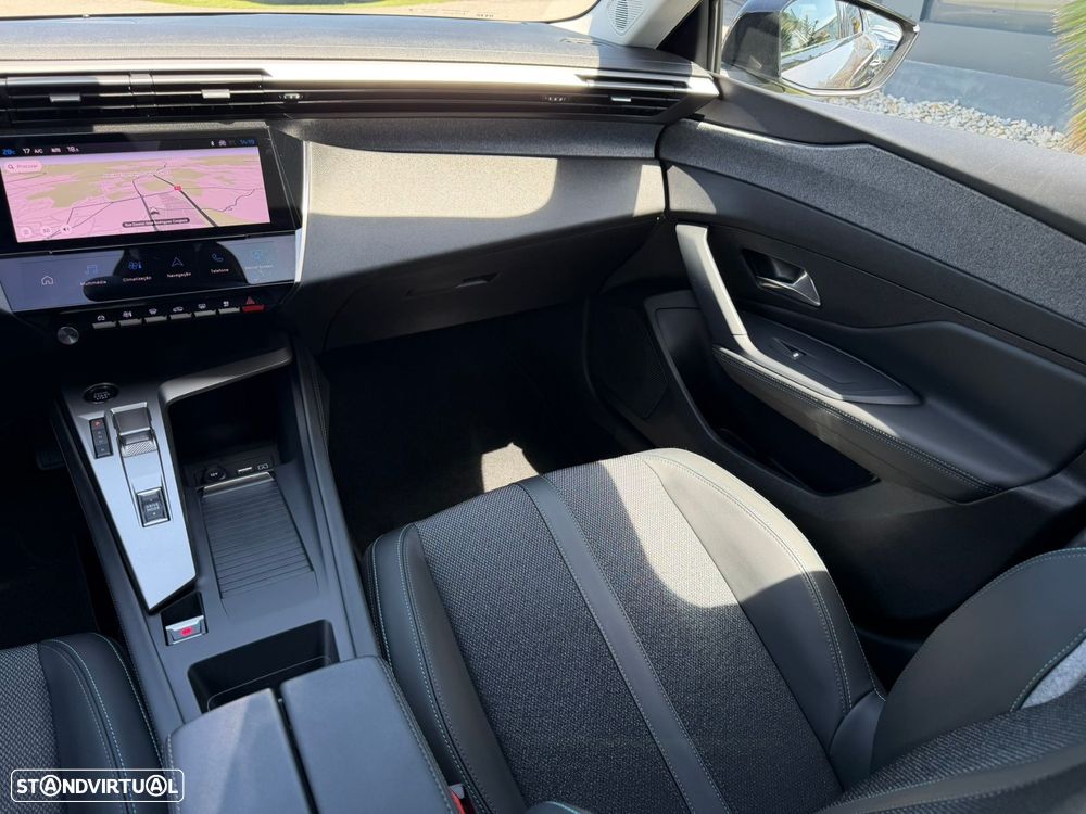 Peugeot 308 SW 1.6 Hybrid Allure Pack e-EAT8 - 23