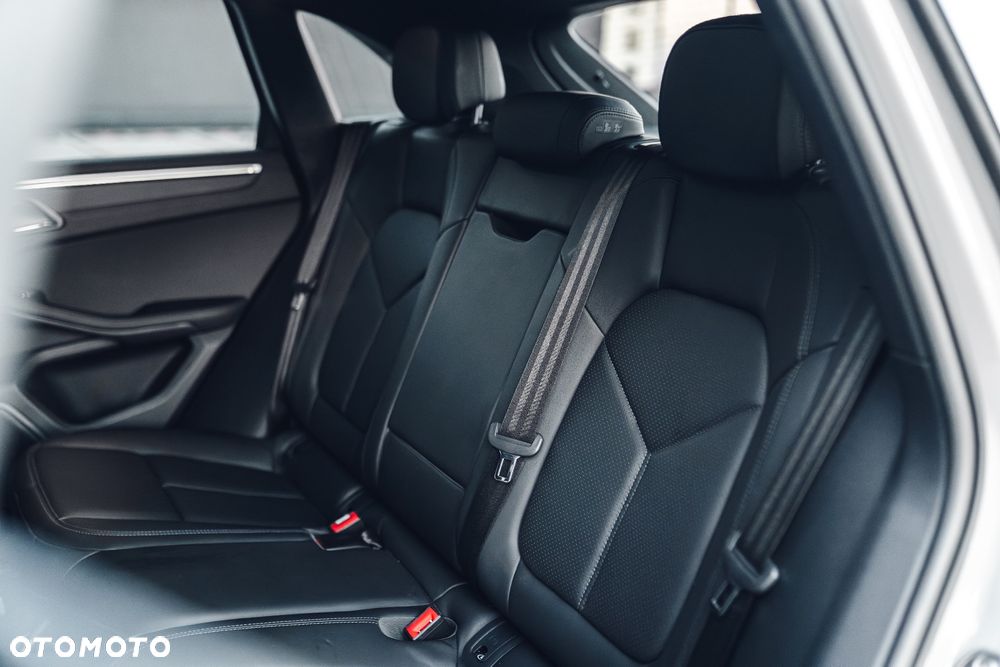 Porsche Macan Standard - 34