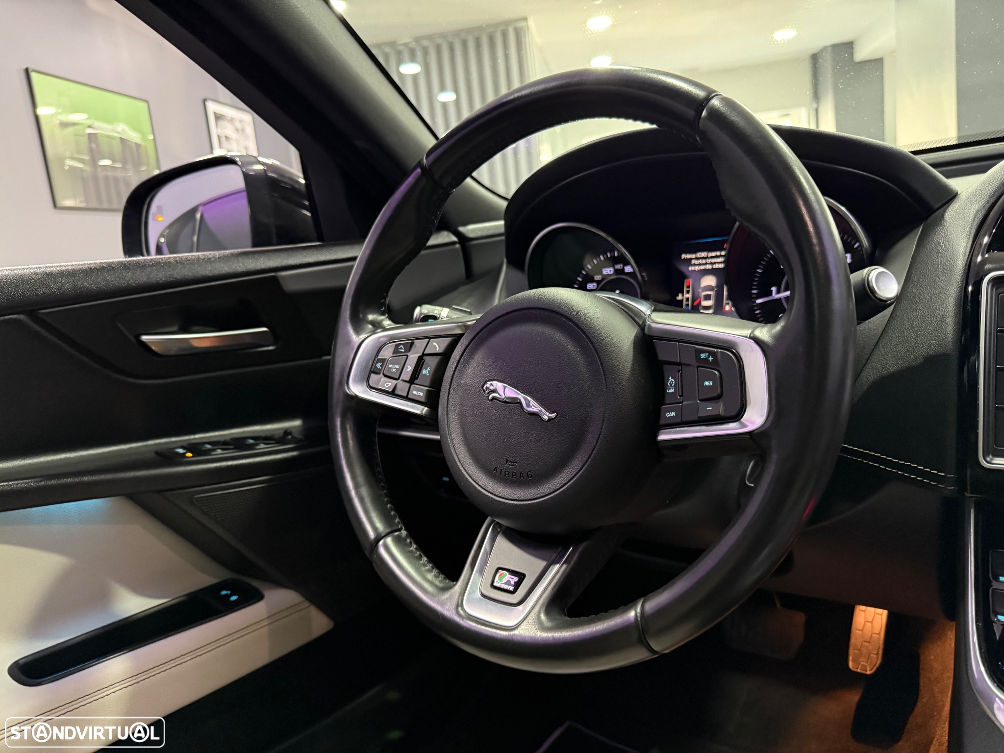 Jaguar XE 20d Aut. R-Sport - 20