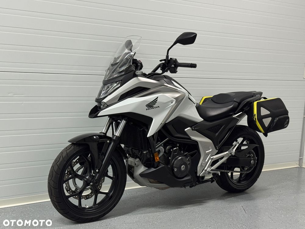 Honda NC - 18