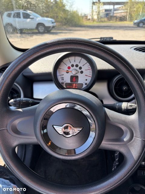 MINI ONE - 11