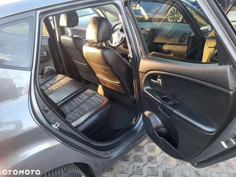 Kia Venga 1.6 CRDi L - 9