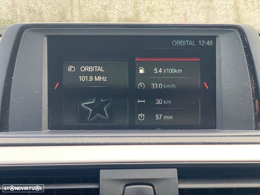 BMW 116 d EDynamics Advantage - 21