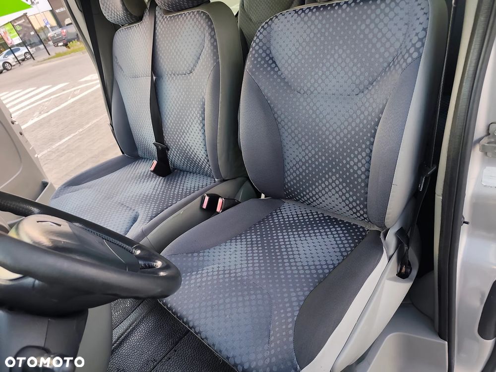 Renault Trafic Passenger - 5