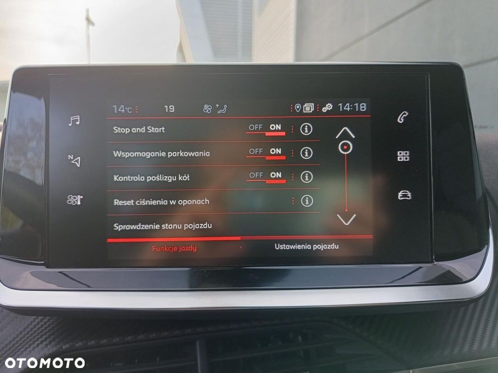 Peugeot 2008 PureTech 100 Allure S&S BVM6 - 36