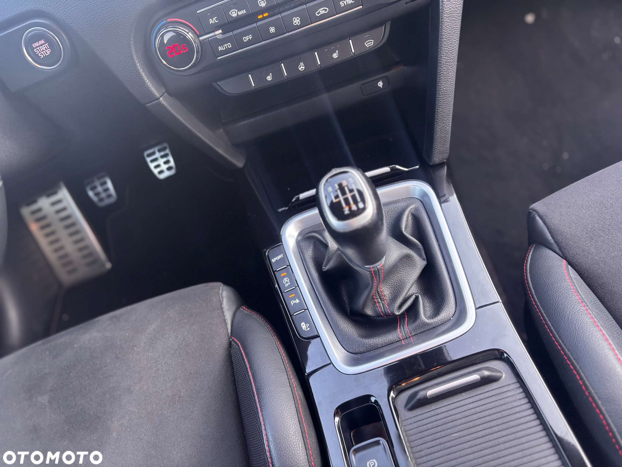 Kia ProCeed 1.6 T-GDI GT - 23