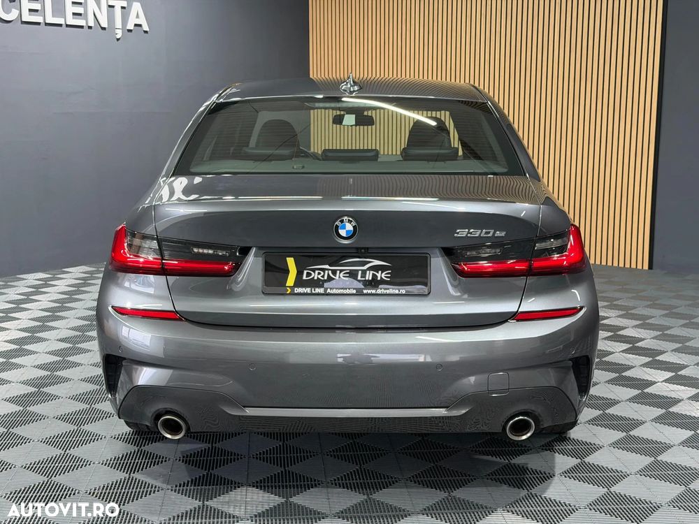 BMW Seria 3 330e Aut. M Sport - 6