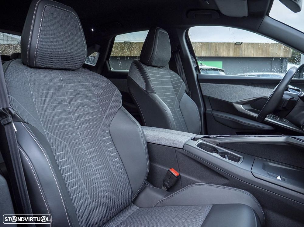 Peugeot E-3008 73 kWh Allure - 19