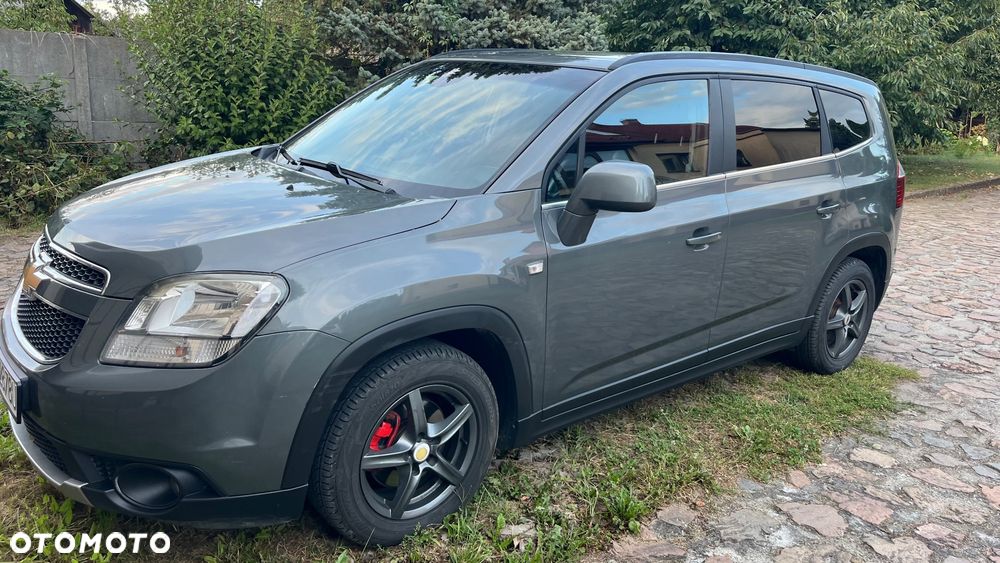 Chevrolet Orlando - 36