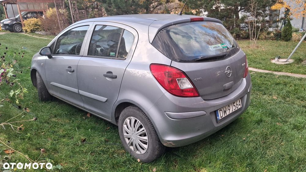 Opel Corsa - 10