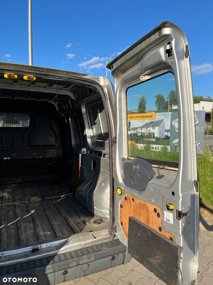 Ford Transit Connect - 17