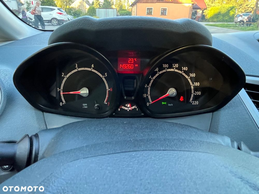 Ford Fiesta - 13