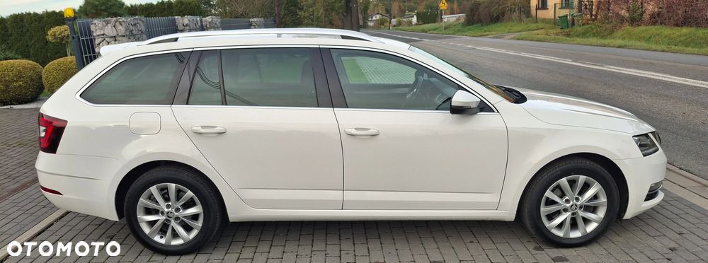 Skoda Octavia 2.0 TDI SCR Style DSG - 10