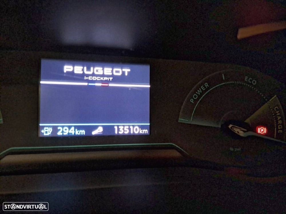 Peugeot e-2008 54 kWh SE Style - 13