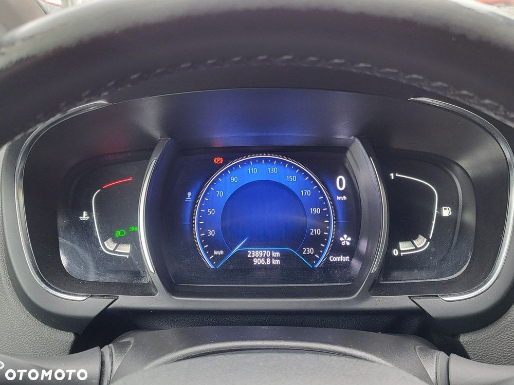 Renault Scenic - 32