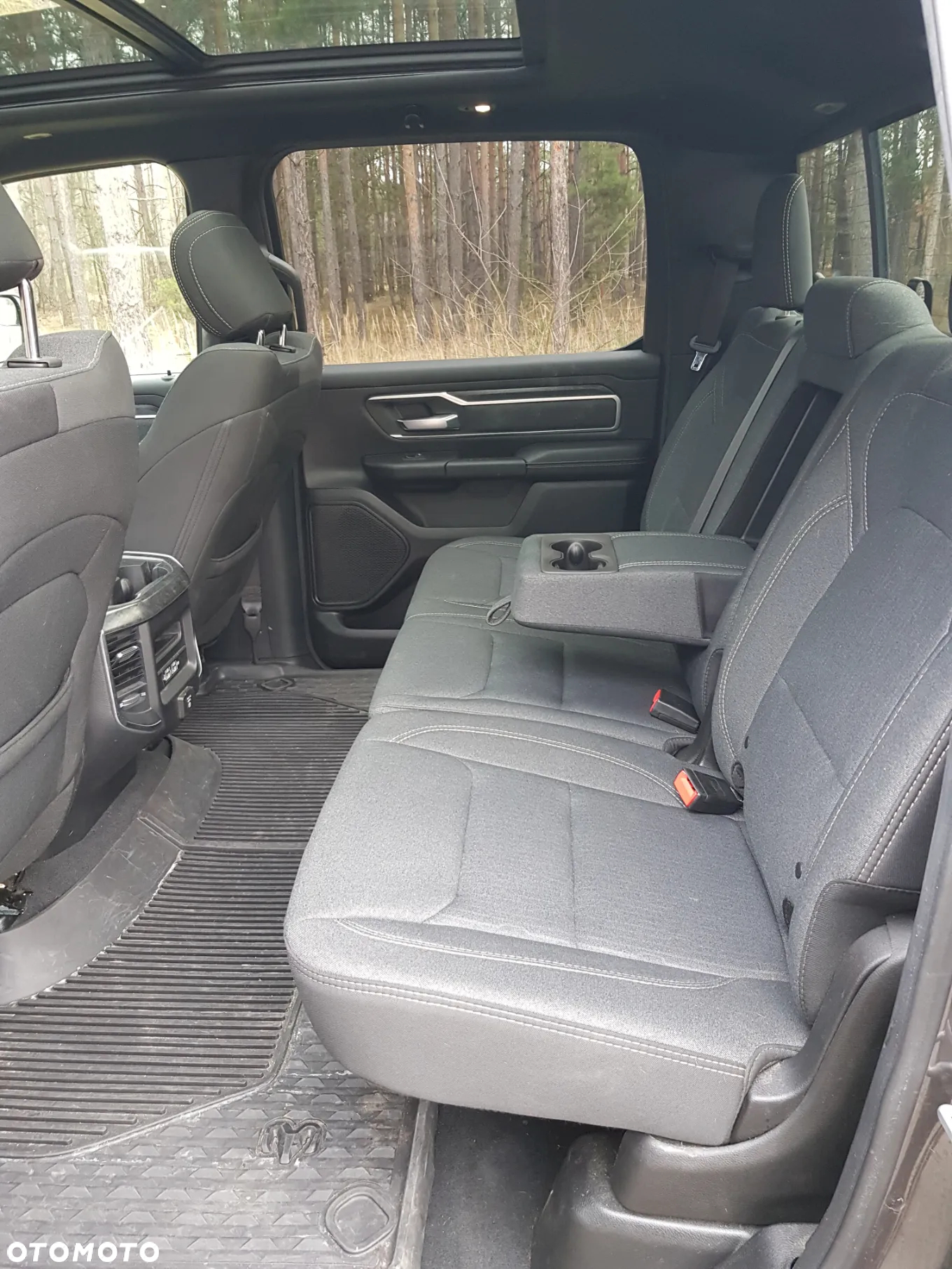 RAM 1500 - 12