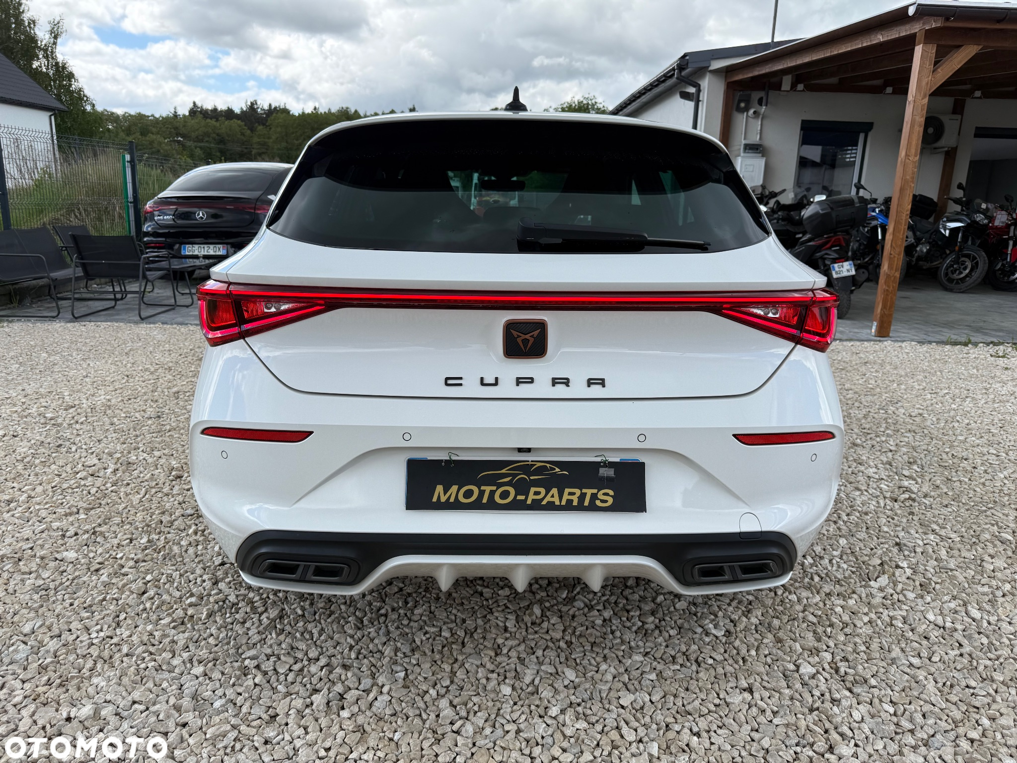 Cupra Leon 1.5 eTSI mHEV DSG - 32