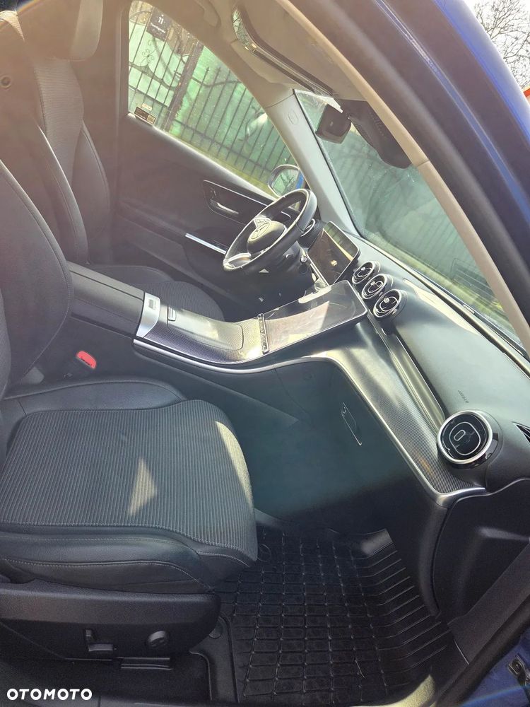 Mercedes-Benz Klasa C 200 mHEV 4-Matic Avantgarde - 35