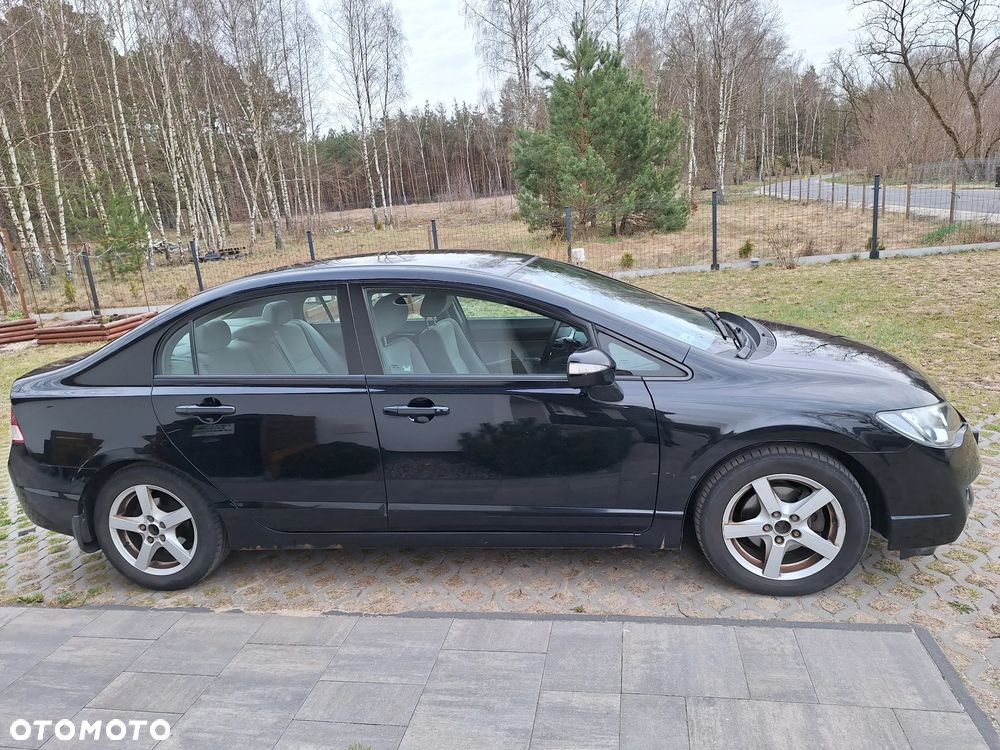 Honda Civic 1.8 Executive - 3