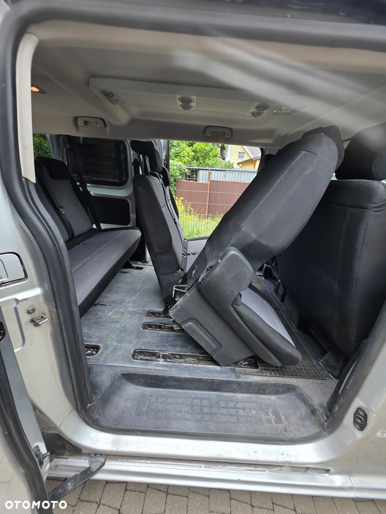Peugeot Expert Kombi Long 2,8t - 5