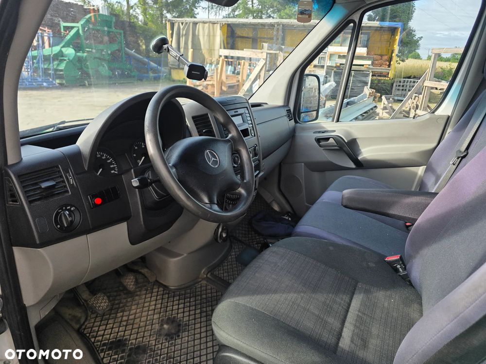 Mercedes-Benz SPRINTER - 4