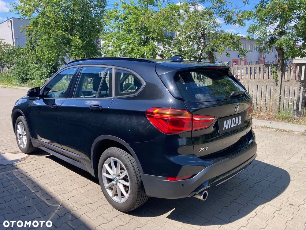 BMW X1 sDrive18i Advantage - 17