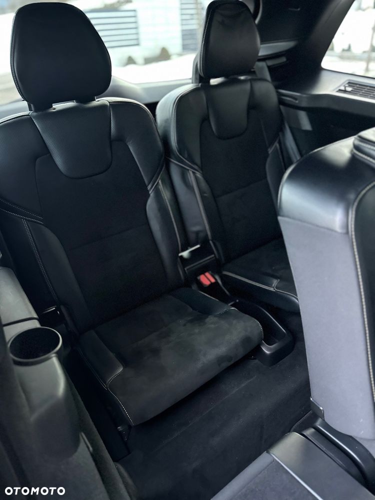 Volvo XC 90 D5 AWD Geartronic RDesign - 25
