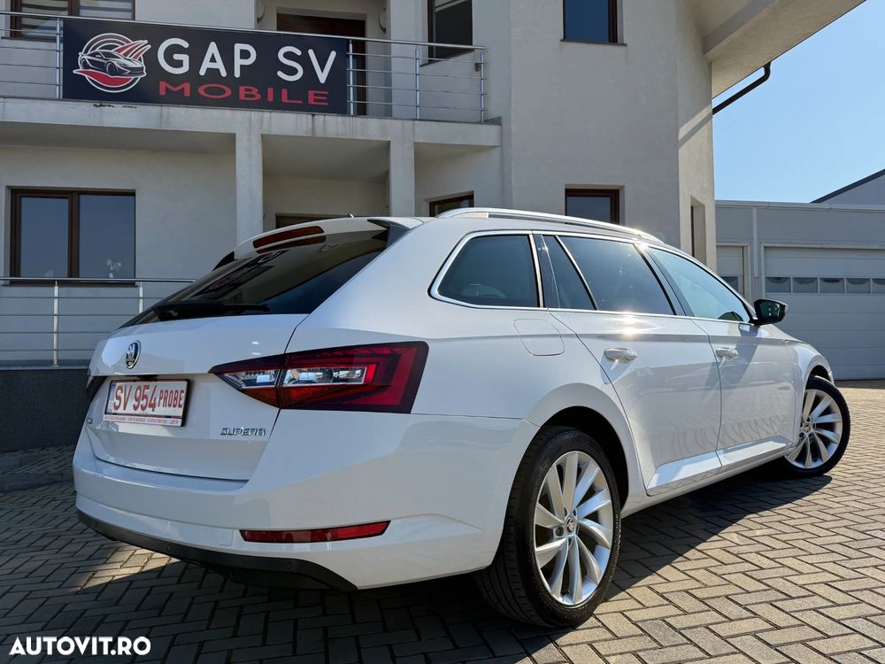 Skoda Superb 2.0 TDI DSG Sportline - 5