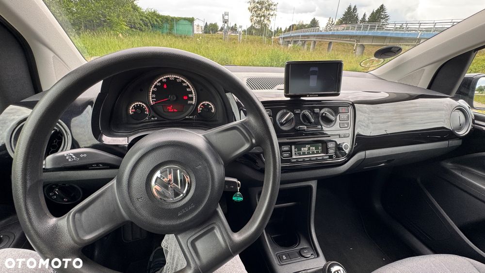 Volkswagen up! - 17