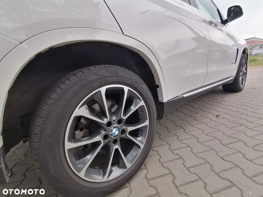 BMW X5 xDrive35i - 23