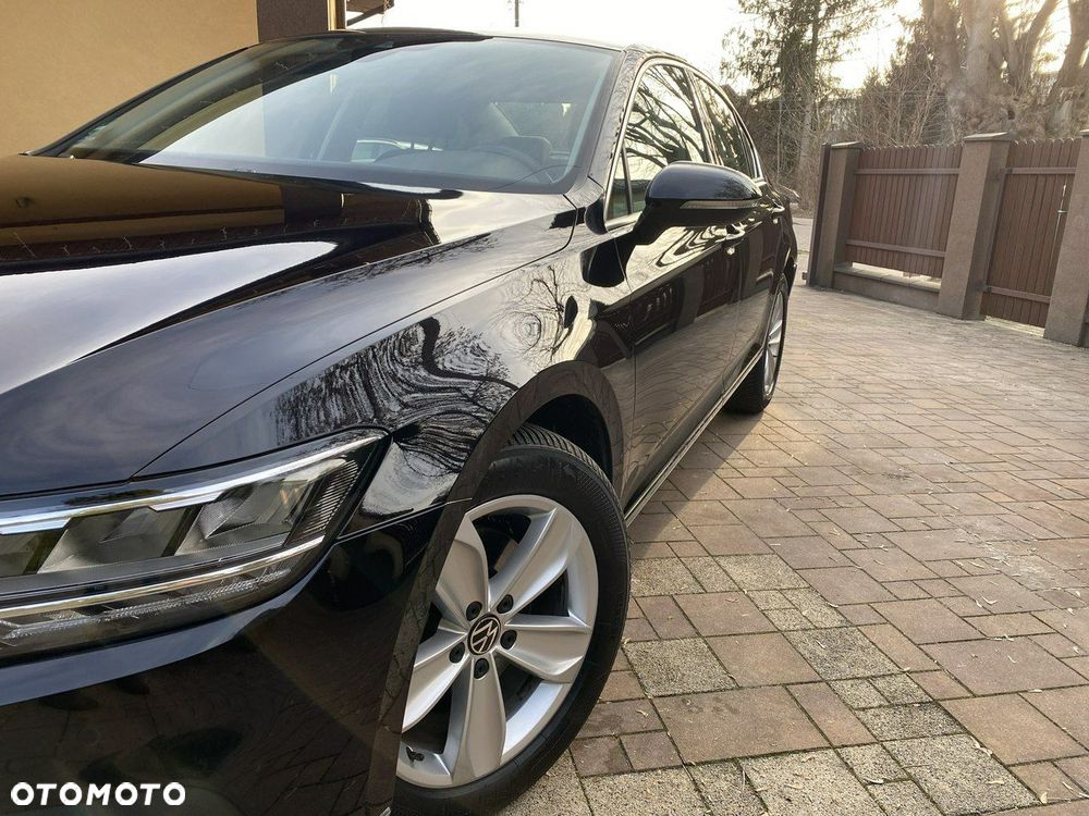Volkswagen Passat 1.5 TSI EVO Elegance DSG - 3