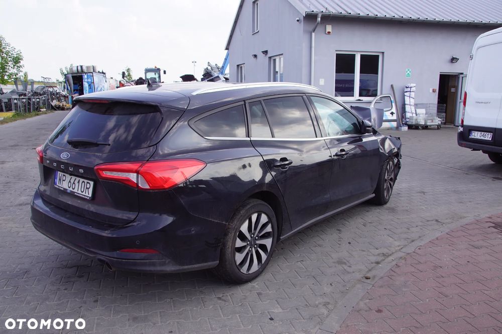 Auto na części - Ford Focus MK4 1.5 EcoBoost 150 KM YZDA JX6R-7F097-AHC Shadow Black 2019R Silnik Skrzynia Drzwi Szyba Klapa Lusterko Lampa Zderzak Deska Kokpit Sterownik Moduł Czujnik Licznik Wyświetlacz Kierownica - 5