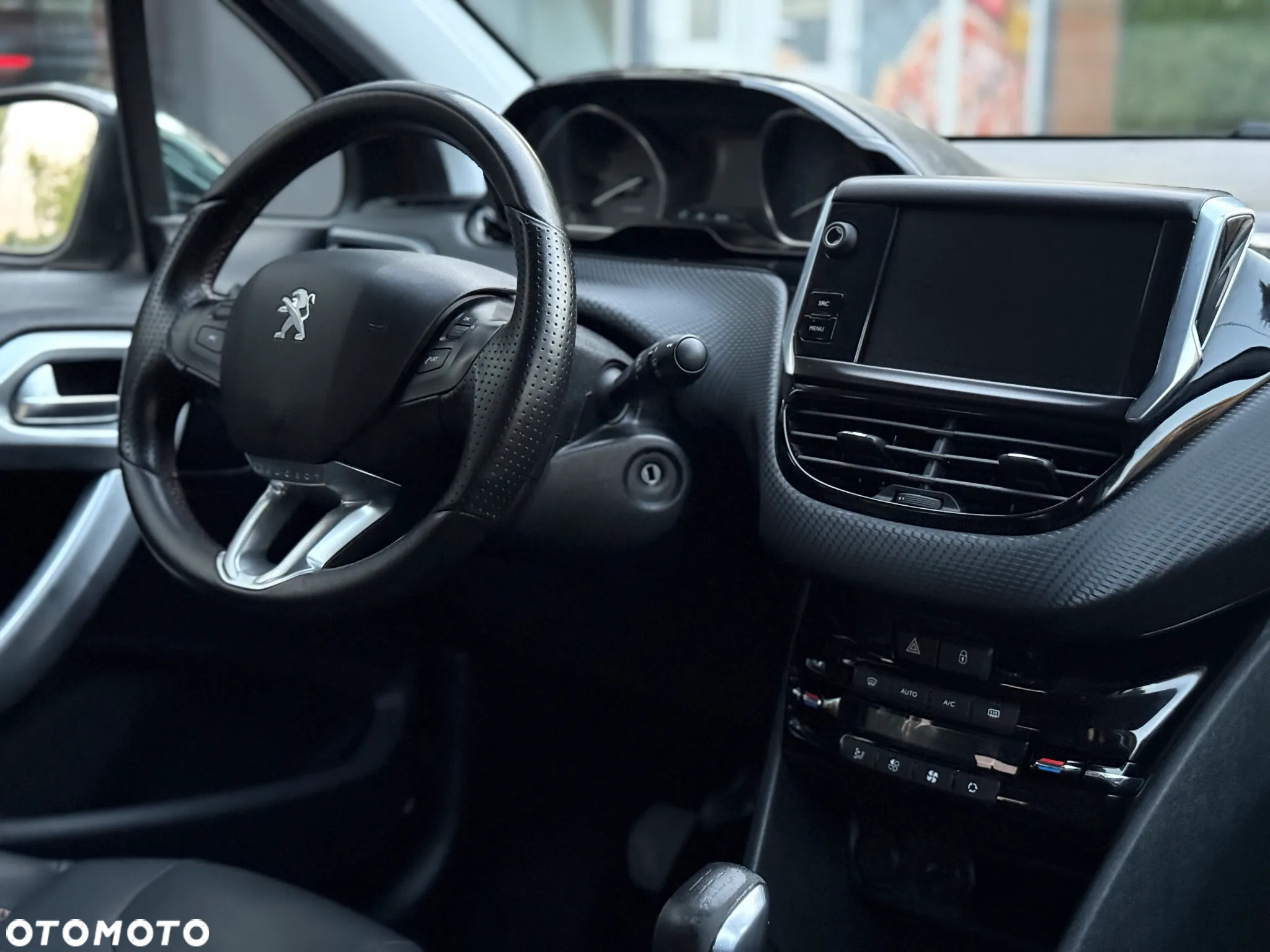 Peugeot 2008 - 34