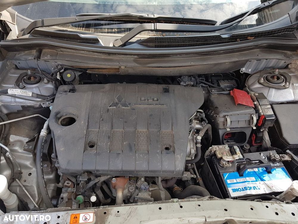 Dezmembrari dezmembrez  Mitsubishi Outlander III 2.2 DIESEL 2012-2020 - 5
