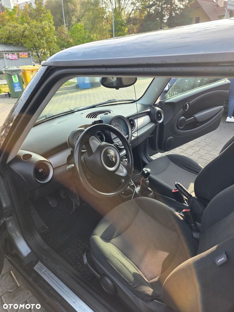 MINI ONE Standard - 5