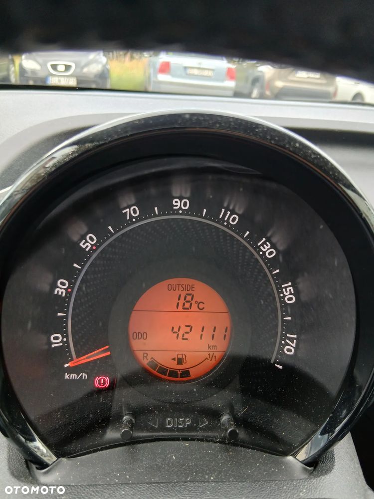 Toyota Aygo x-play - 12